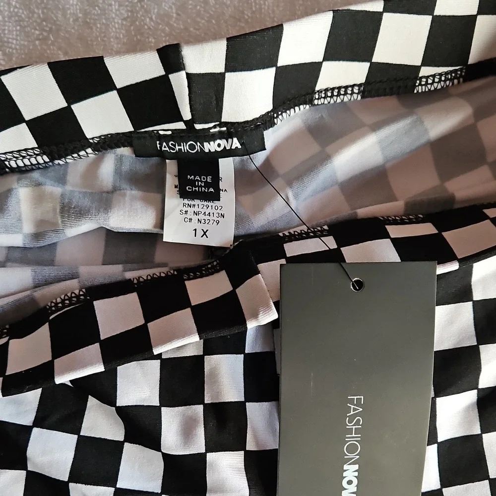 Fashion Nova‎ Biker Shorts Black White Checked Side Stripe Stretch 1X N3279